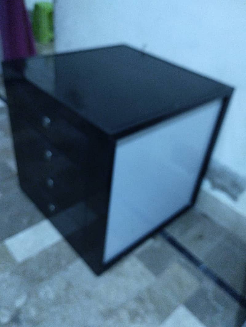 Small size wardrobe [ Good Condition ] 6