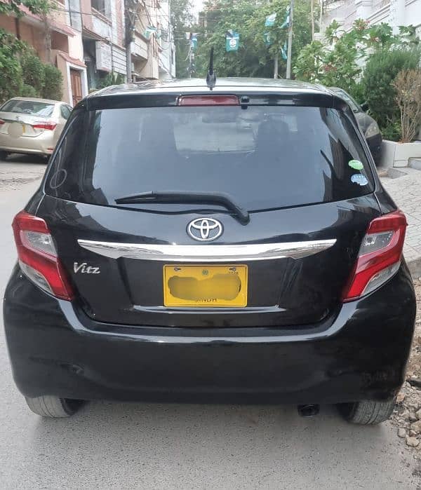 Toyota Vitz 2018 5