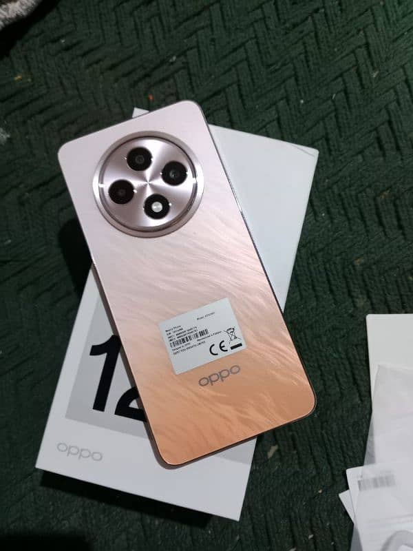 oppo Reno 12f 8/256 4