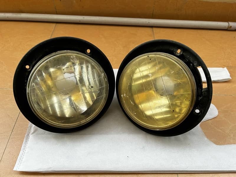 Daihatsi Terios Kid Headlights/Fog lights/Indicators 4