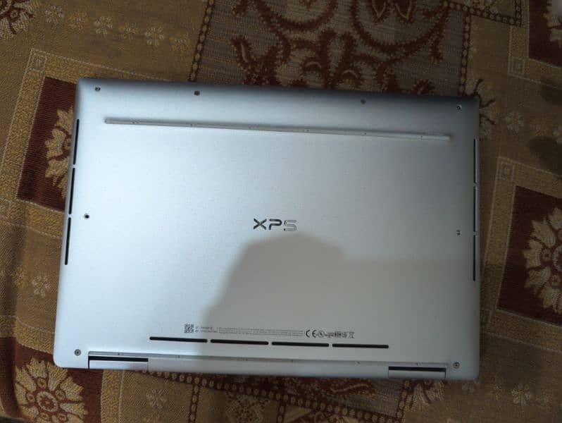 Dell XPS 13 9310 2-IN-1 3