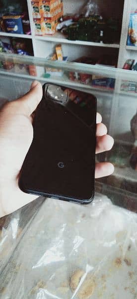 Google Pixel 4 10 by 10 Lush Condition with Box 4