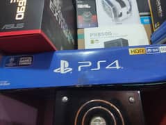 PS4 slim condition like new with box n ACC 0