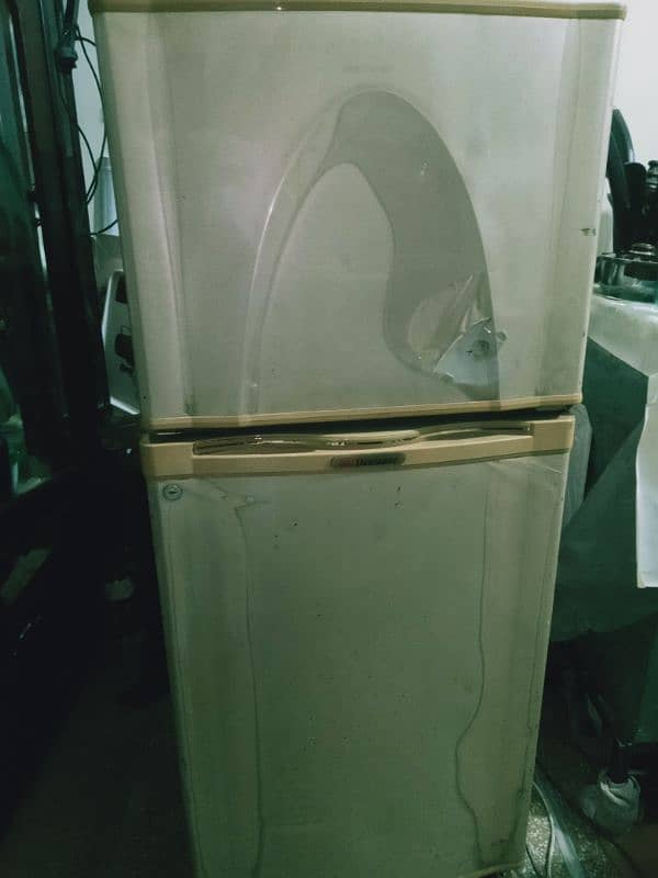 dawlance refrigerator medium size 3