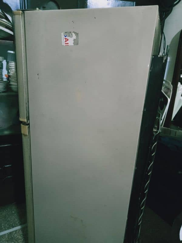 dawlance refrigerator medium size 4