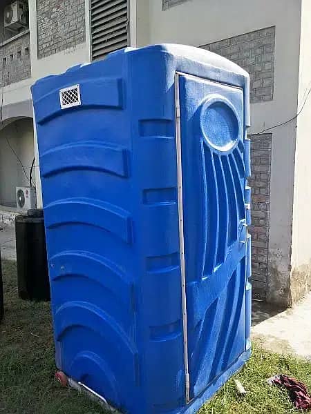 Portable  Washrooms and Portable Toilets Available on Rent 3