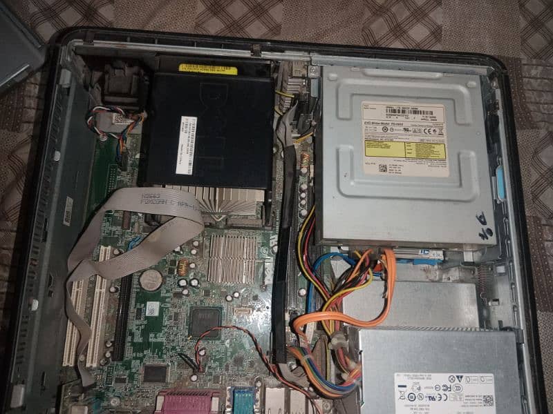 optiplex 780  desktop 4