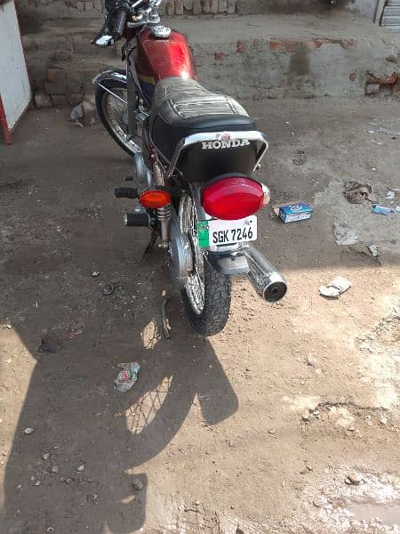 Honda 125 2010 madal 6