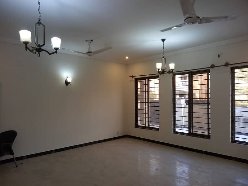 1 kanal Full House Available for Rent in E-11/2 Islamabad 1