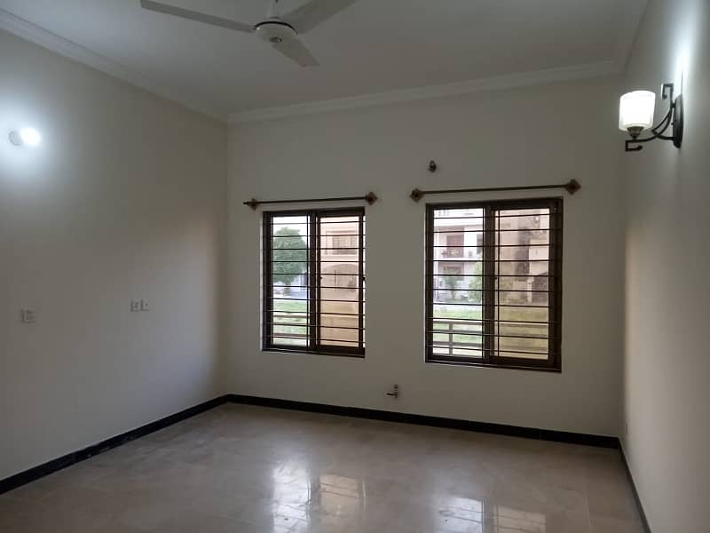 1 kanal Full House Available for Rent in E-11/2 Islamabad 23