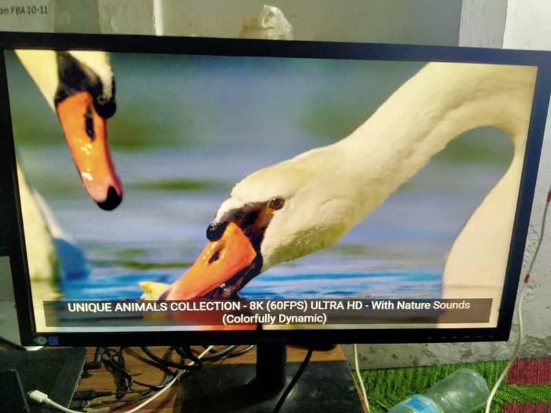 SAMSUNG 24 Inch LCD 8