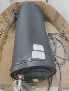 Nas gas electric geyser model DE 15 in new condition