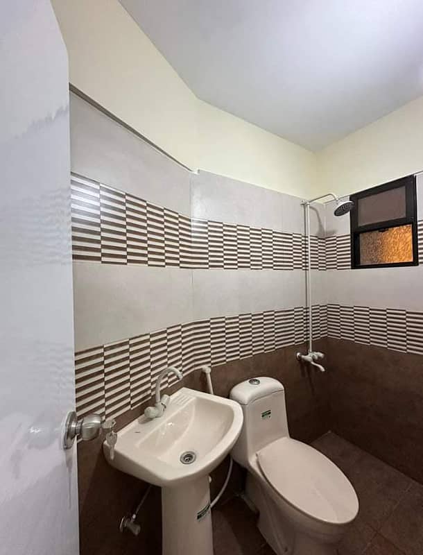 Newly Renovated Apartment For Sale In Afnan Arcade at Gulshan e Iqbal Block 15 7