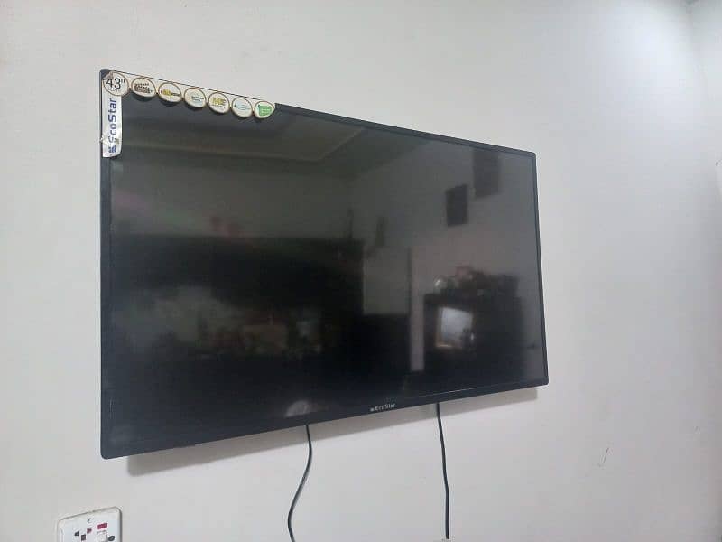 ecostar simple led tv 43 inch all okay complete box 5