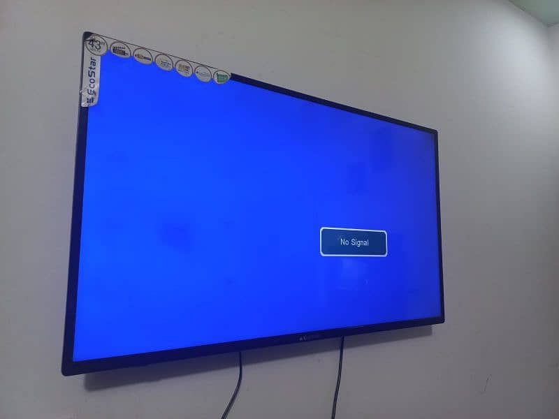 ecostar simple led tv 43 inch all okay complete box 8