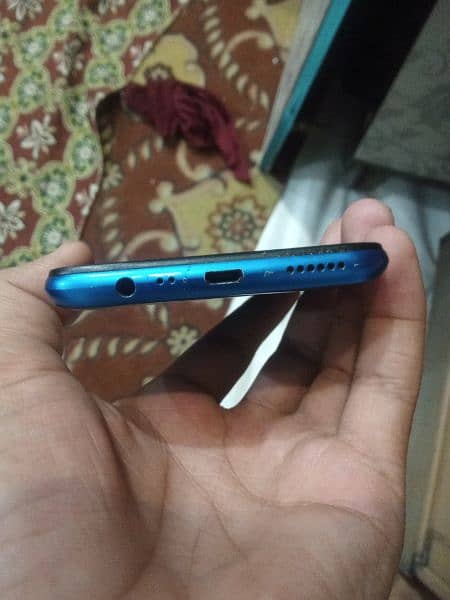 realme 5 4/64gb 10/10 condition he 6 month used he 1