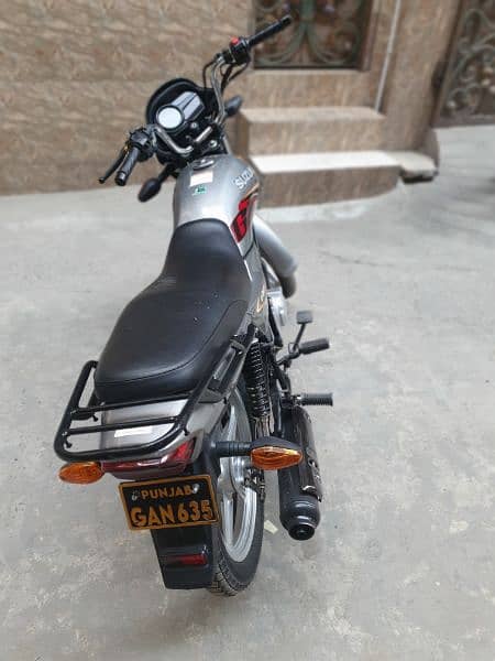 Suzuki 110 like brand new condition no work just buy and drive 3