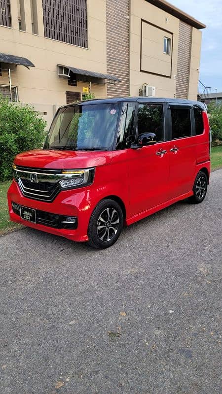 Honda N Box Custom 2019 1