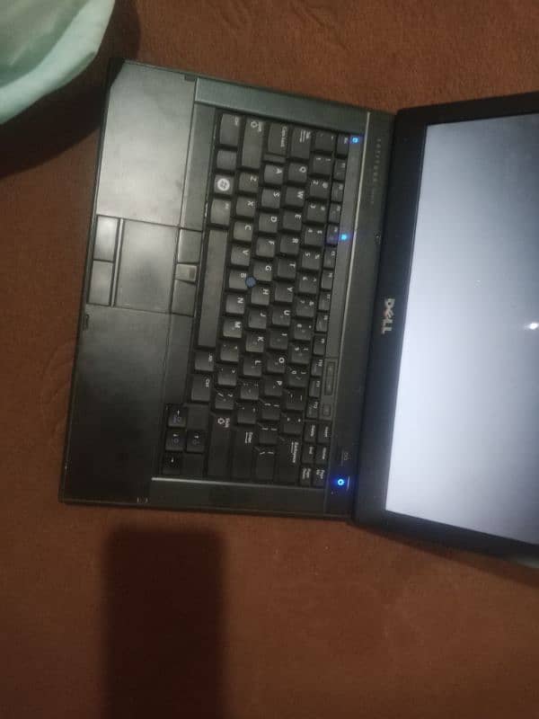 Dell Laptop Latitude. . . E 6410 1