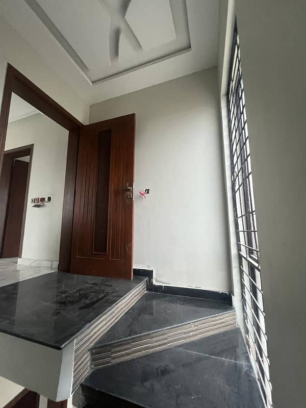 Facing Park 10 Marla Upper Portion Available For Rent In Lake City Sector M3 Extension 11