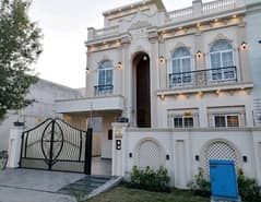 House For sale In Rs. 49000000