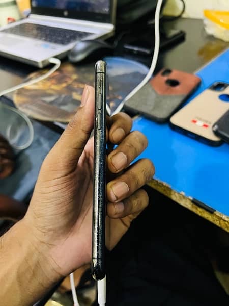 Iphone X non-pta 4