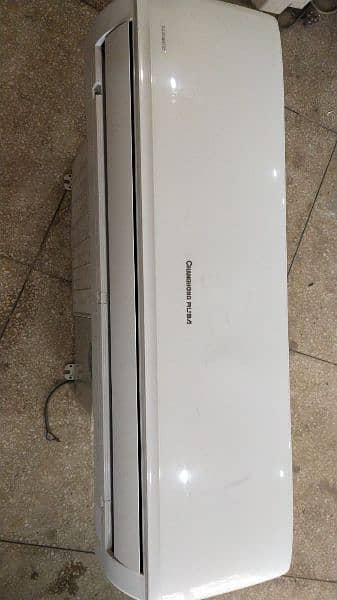 changHong Ruba inverter heat and cooling good 1.5 ton 0