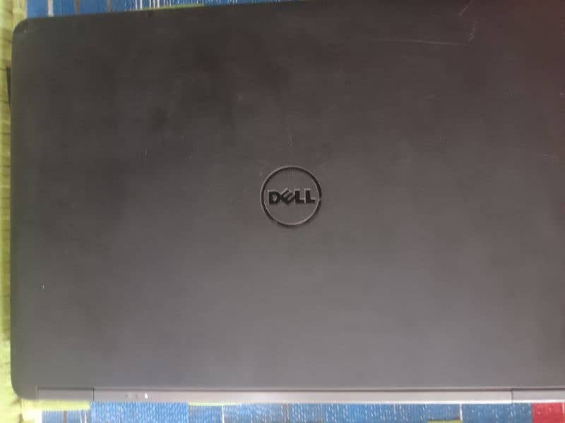 Dell latitude e 7450 i5 5th gen 8gb ram 256 ssd 3