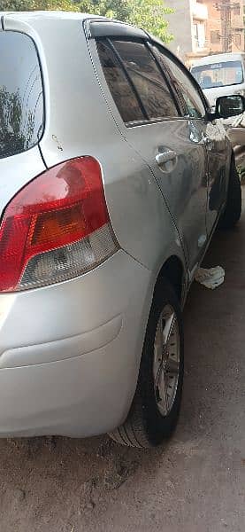 Toyota Vitz 2012 8