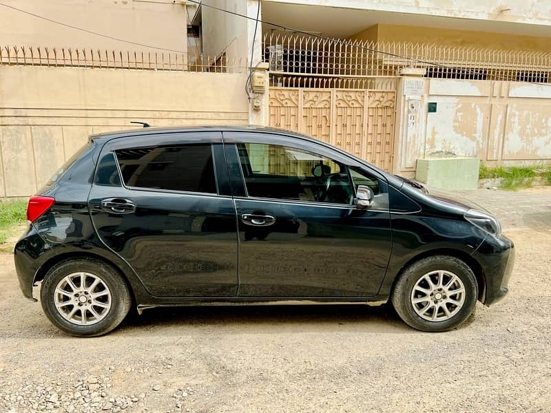 Toyota Vitz 2015 2