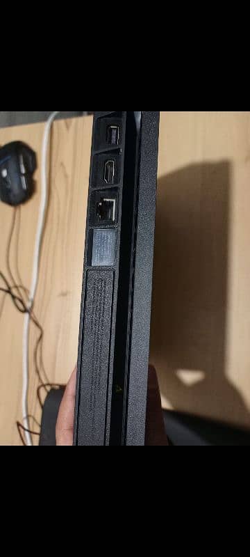 Playstation 4 Slim 500GB 5