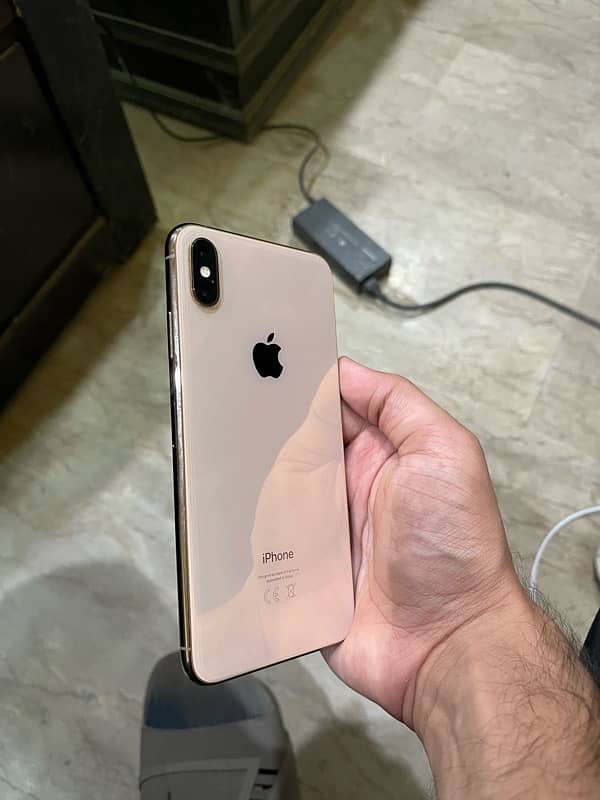 iphone XsMax 64gb gold PTA 6