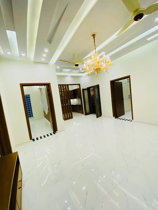 3 Years Installment Base House In Park View City Lahore 1