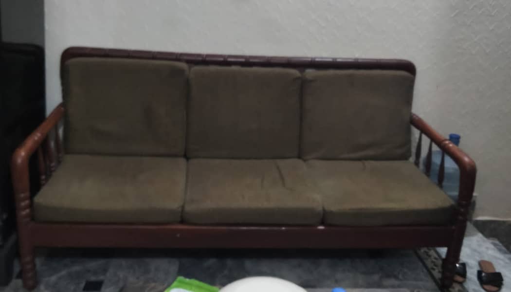 5 seater Heritage Sofa Set 0