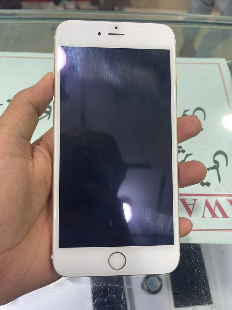 Iphone 6s plus 9.5/10 condition 1