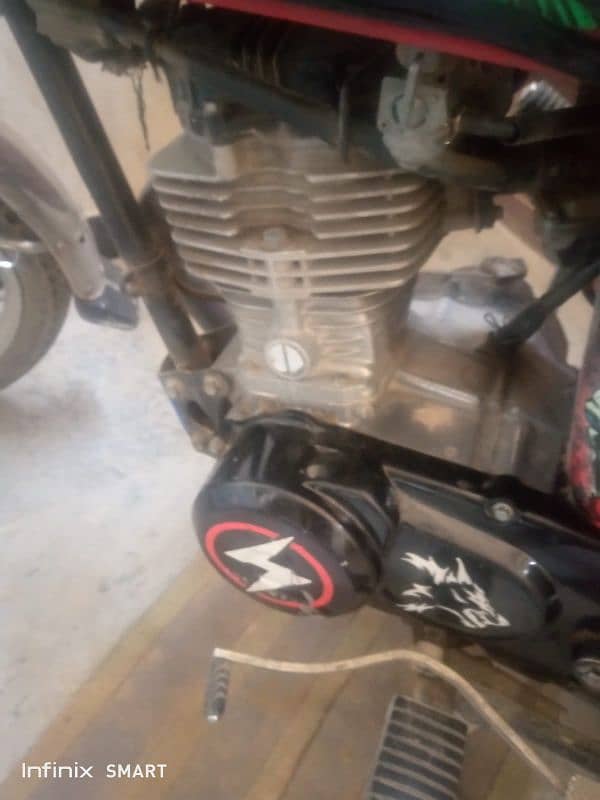 Honda 125 ok condition 0342 6658390 whtsapp nmb 0