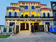 5 Marla Brand Double House For Sale In Executive Block Park View City Lahore