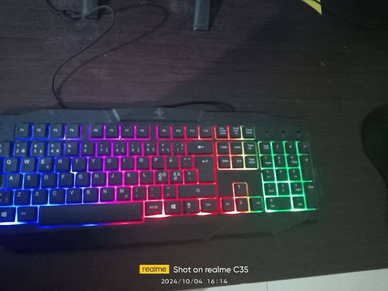 gaming keyboard 10 on10 contion 2