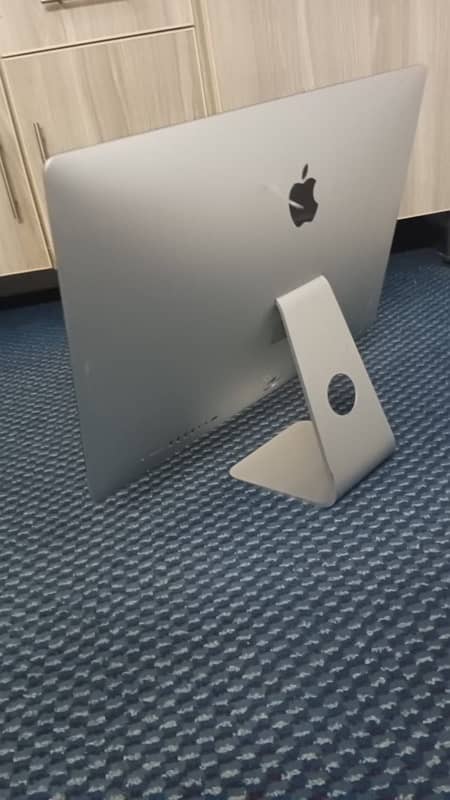 I MAC FOR SALE  (27-inch, Late 2013) i Mac Macbook 2