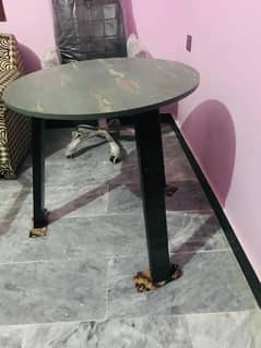 Cofee table / Dinning table / Round table