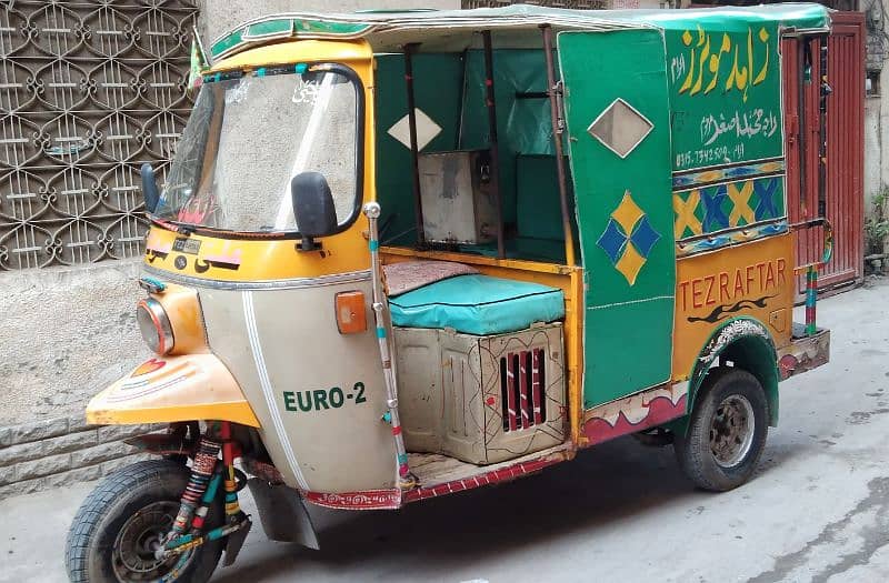 Auto Rickshaw - 6 Seater (Tez Raftar) 1