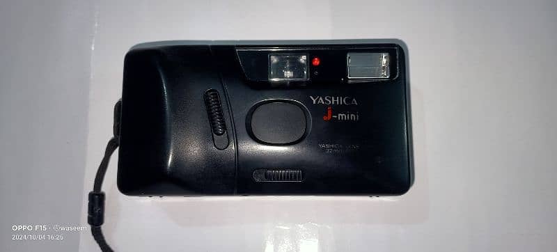 YASHICA  J. mini 1