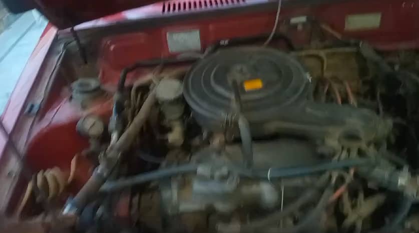 Urgent Sale - Daihatsu Charade 1984/87 Red - LPG 9