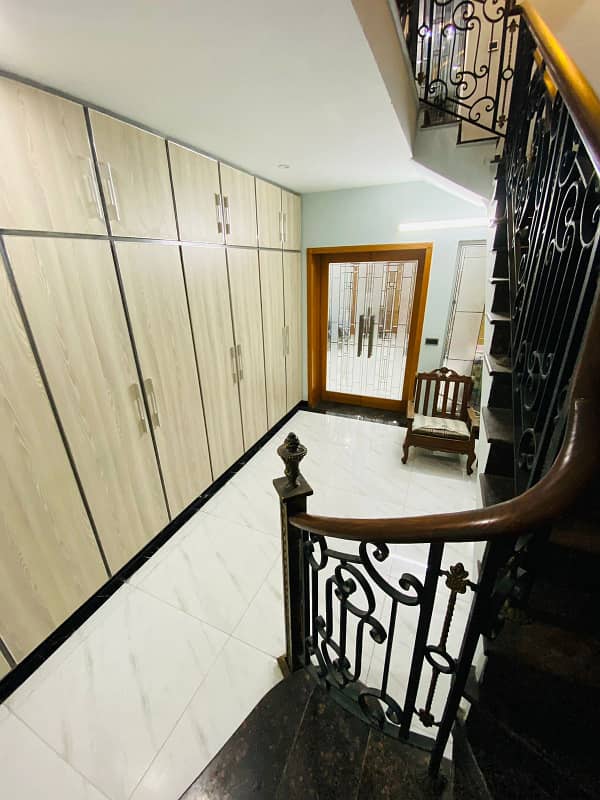 1 Kanal House with Basement available For sale In Ex AIR AVENUE View Lahore 36