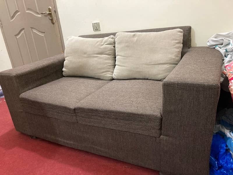 sofa set with table available in low price 2