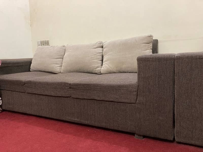 sofa set with table available in low price 3