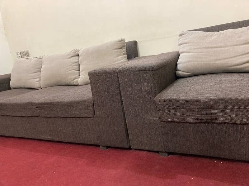 sofa set with table available in low price 6