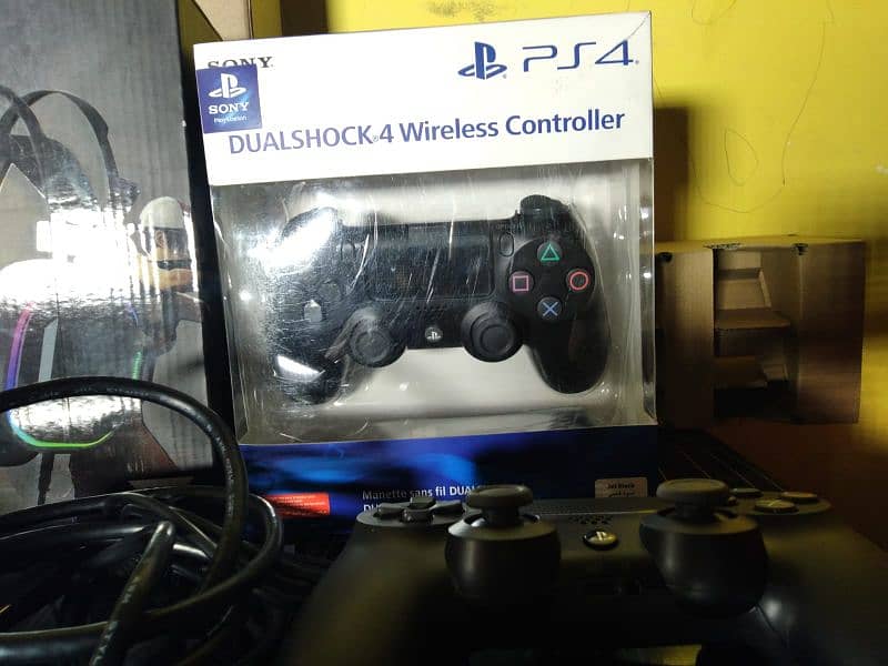 Sony Playstation PS4 Pro game 1TP Warranty ma  Whatsapp 0332=8588175 2