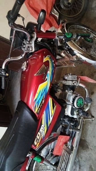 Honda 70cc . 20, 21 1