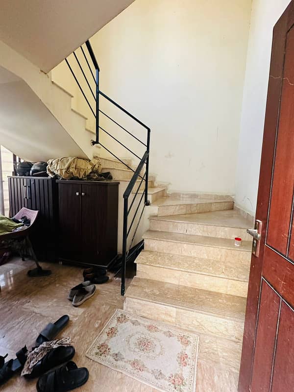 240 Sq House For sale In Rs. 35000000 Only 5